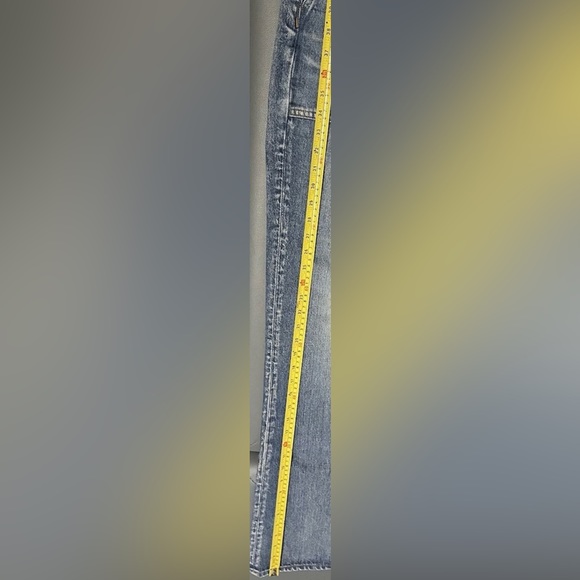 Veronica Beard stonewashed flared jeans - Picture 10 of 10